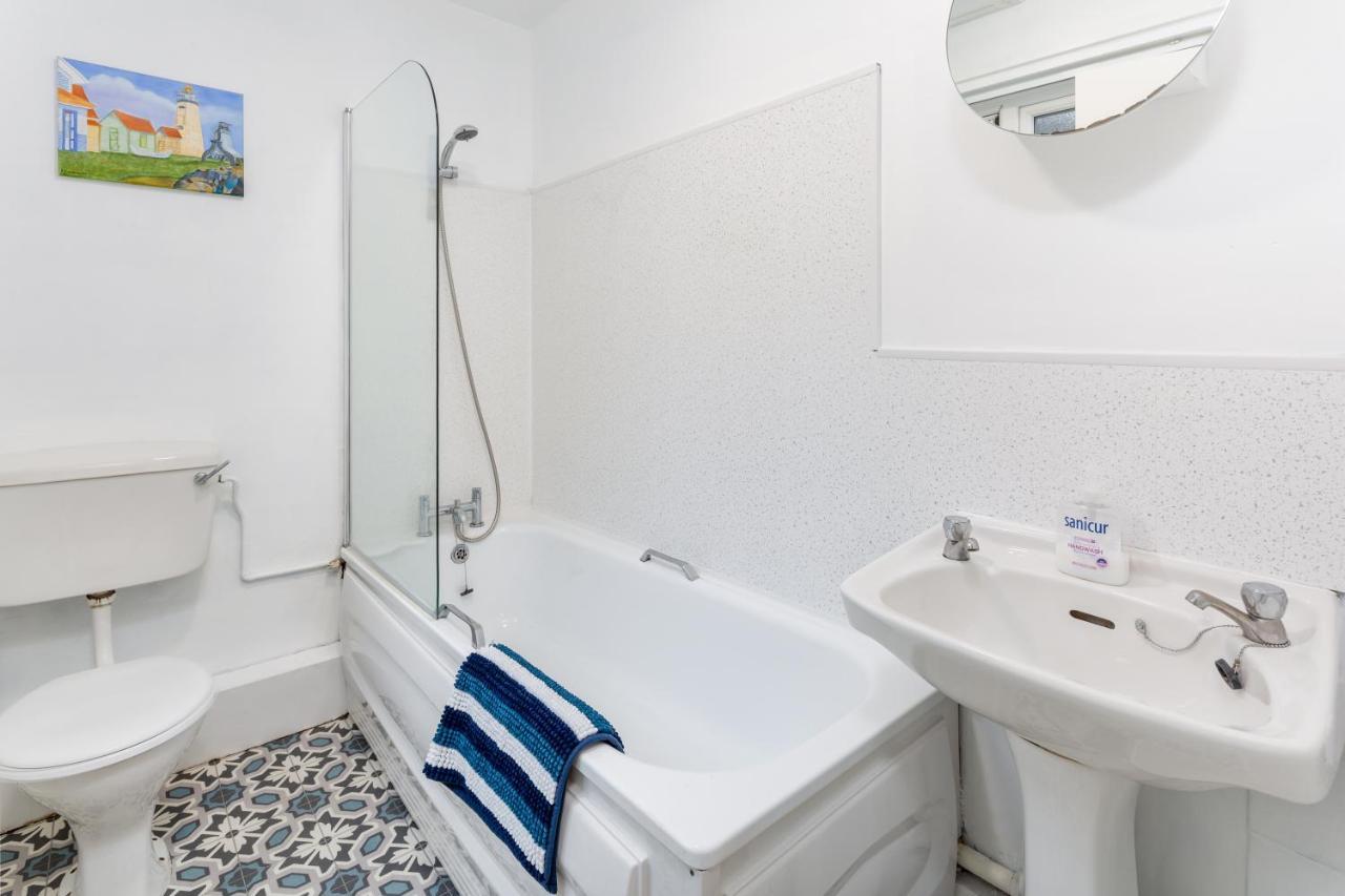 Comfortable Liverpool Townhouse - Free Parking Экстерьер фото